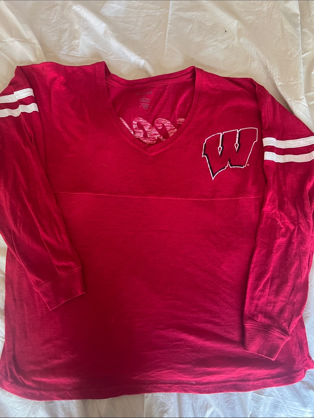 Wisconsin Badgers Red V-Neck Long Sleeve Top with White Stripe Accent Size L